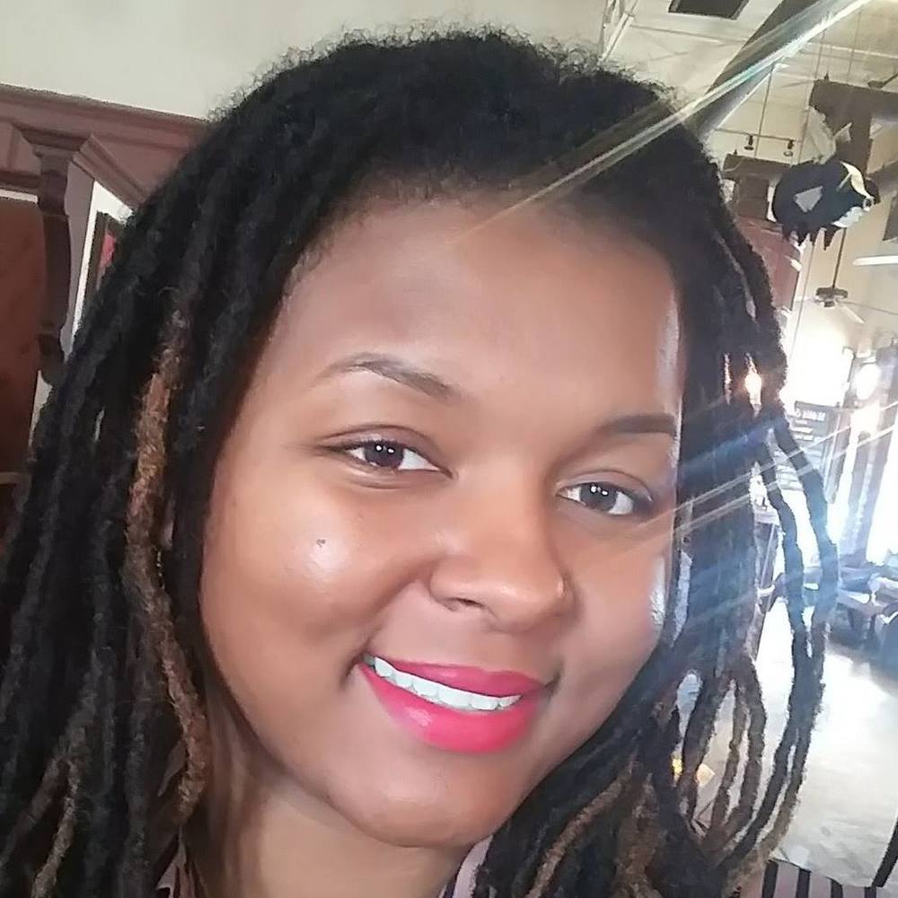 Meet your Posher, Quenisha